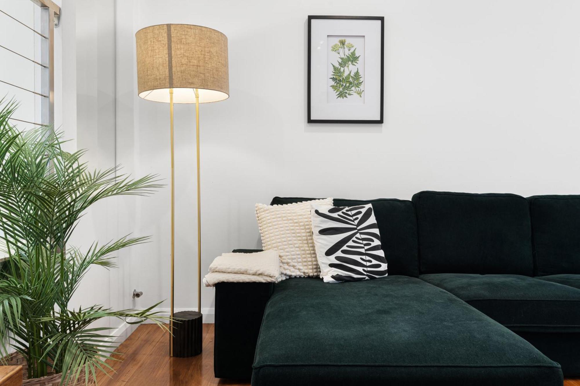 Stunning 3 Bedroom Terrace House In Vibrant Area * Sydney